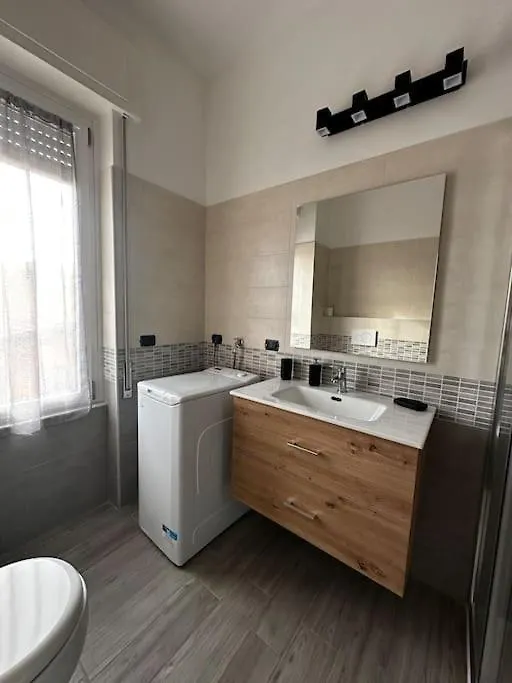 Sweet House Malpensa Apartment Somma Lombardo 0*,