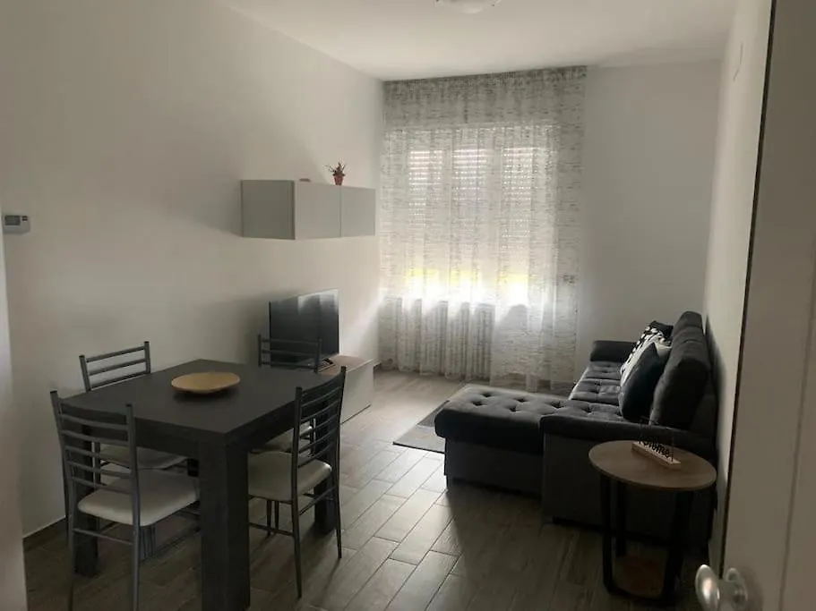 Sweet House Malpensa Apartment Somma Lombardo